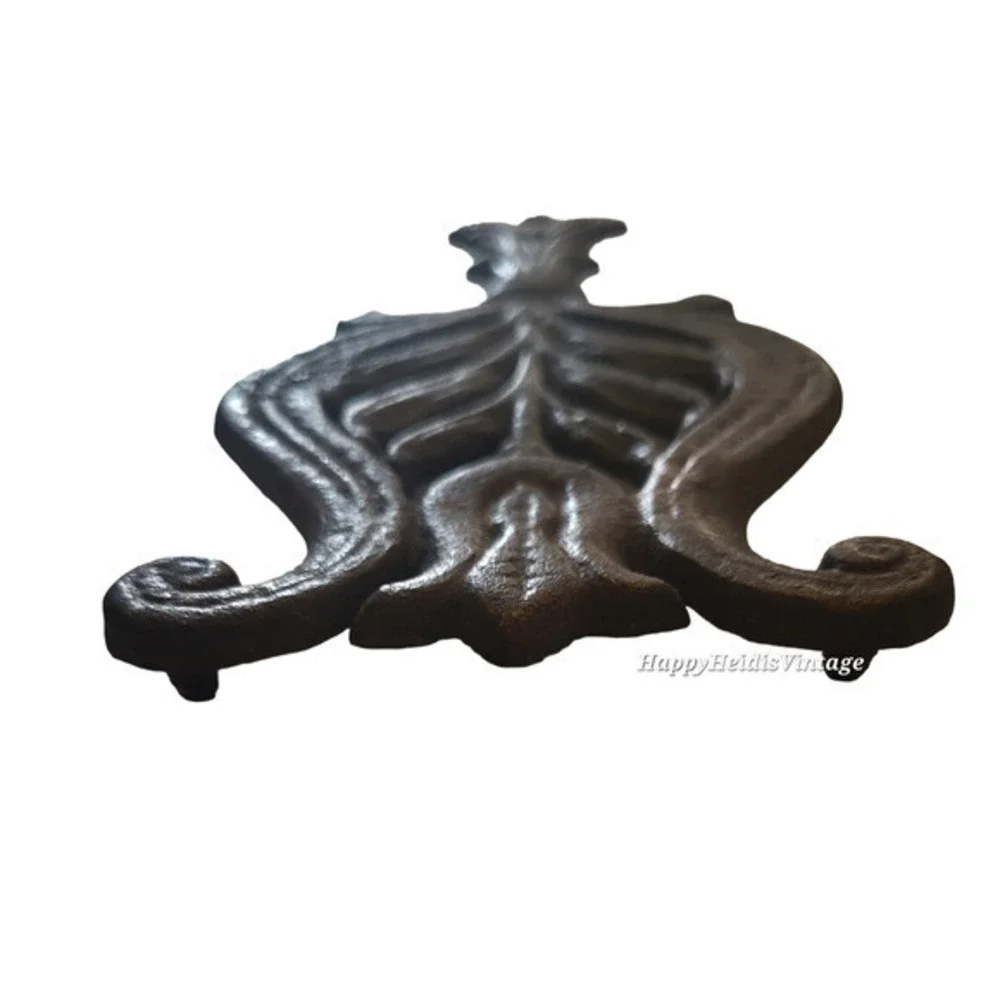 Antique‎ Raised Iron Trivet Pot stand Tulip Floral Pattern Wall Décor Kitchen